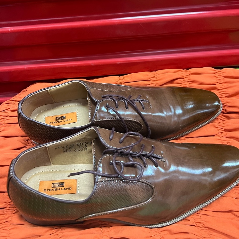 Brown Oxfords Steven Land Men 10.5